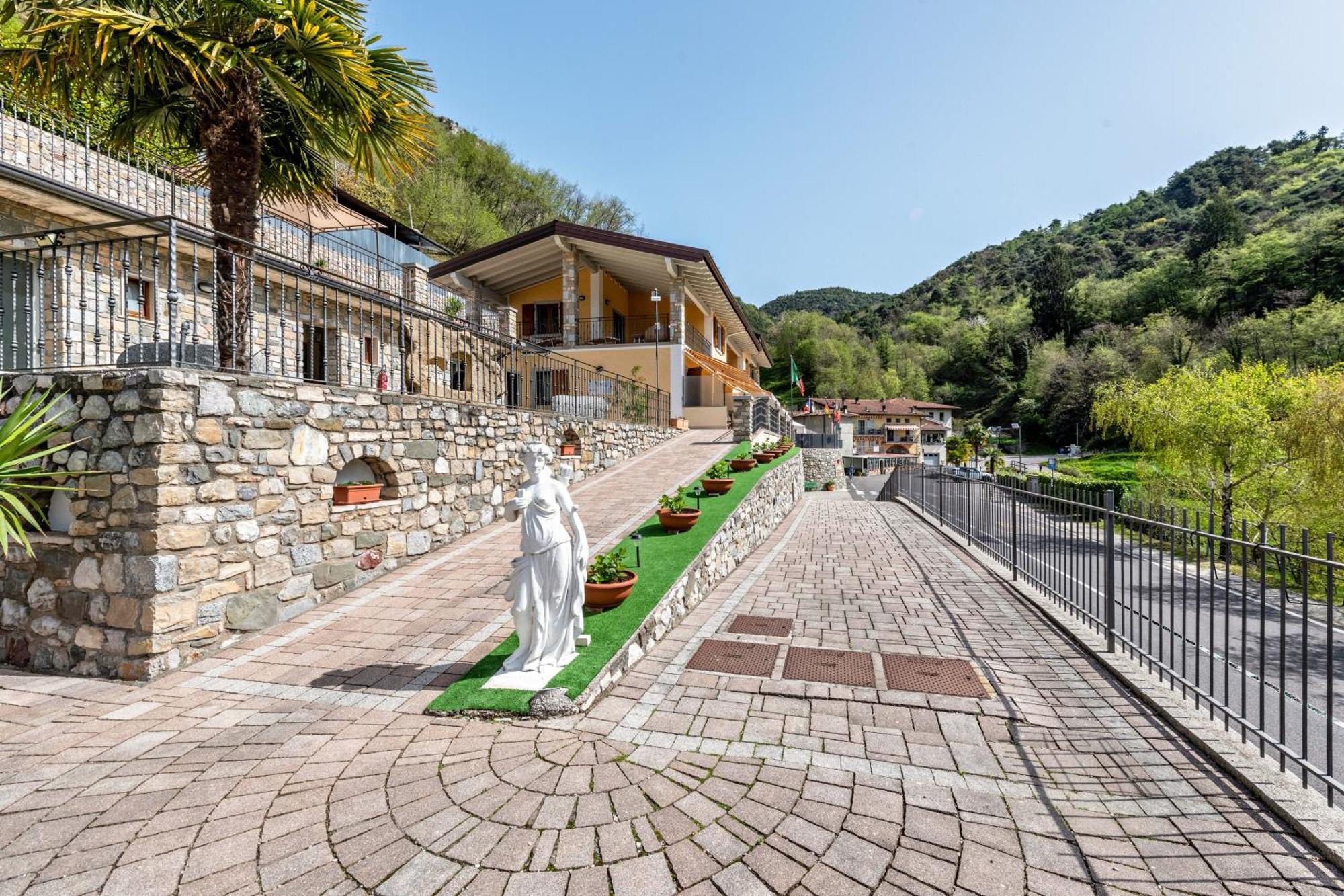 Residence Tatiana B3 Tremosine Экстерьер фото